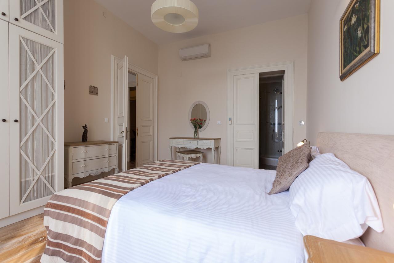 Luxury Beachfront Apartment Banje Dubrovnik Exterior foto
